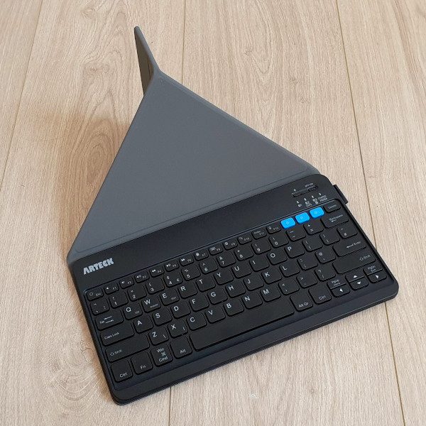 Bluetooth Keyboard with Cover