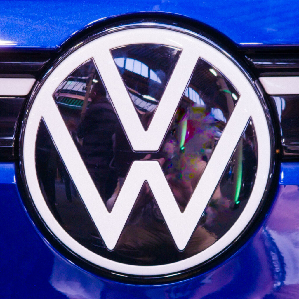 VW ID.4 logo.